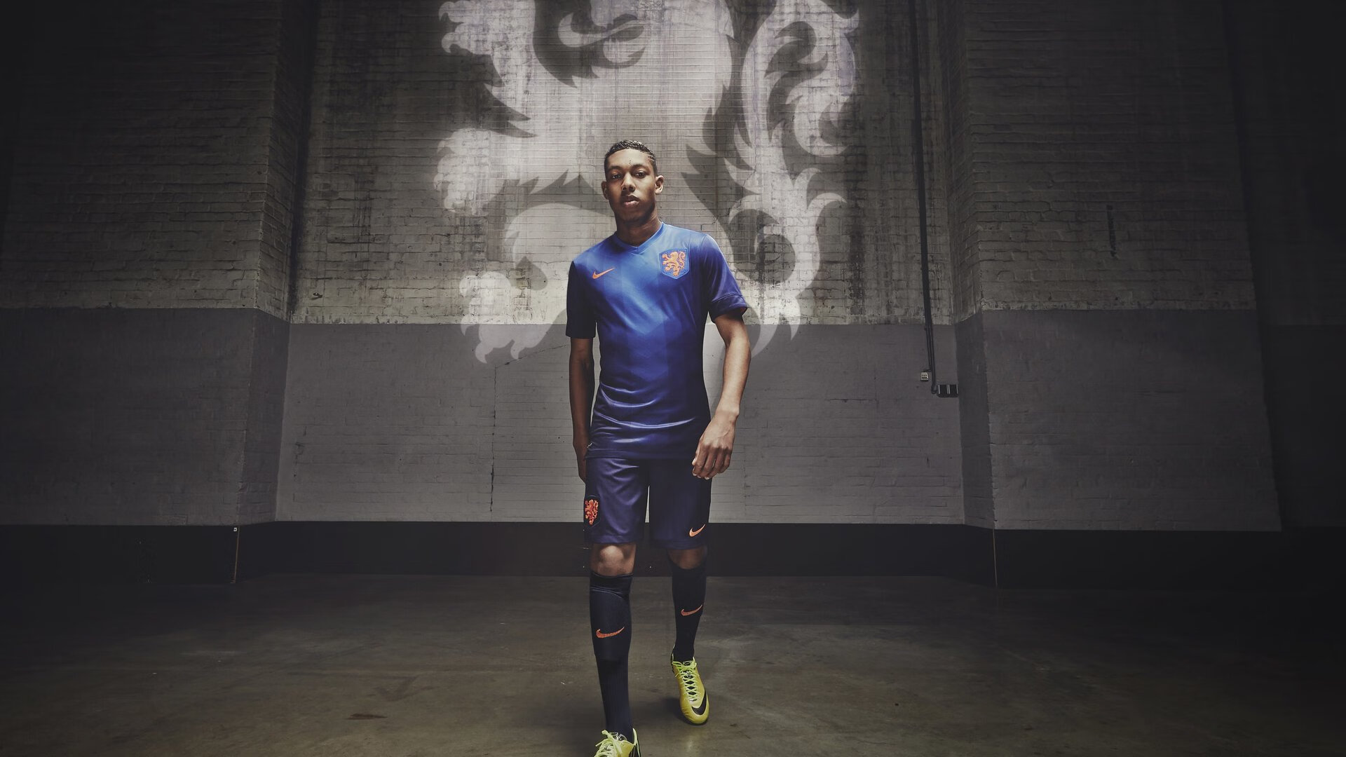 mk体育官网首页-德甲狙击手：精准射门破门如入无人之境，德甲第一射手